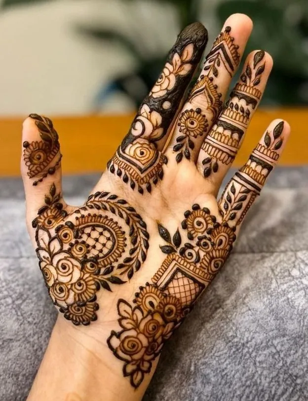 flower mehndi design