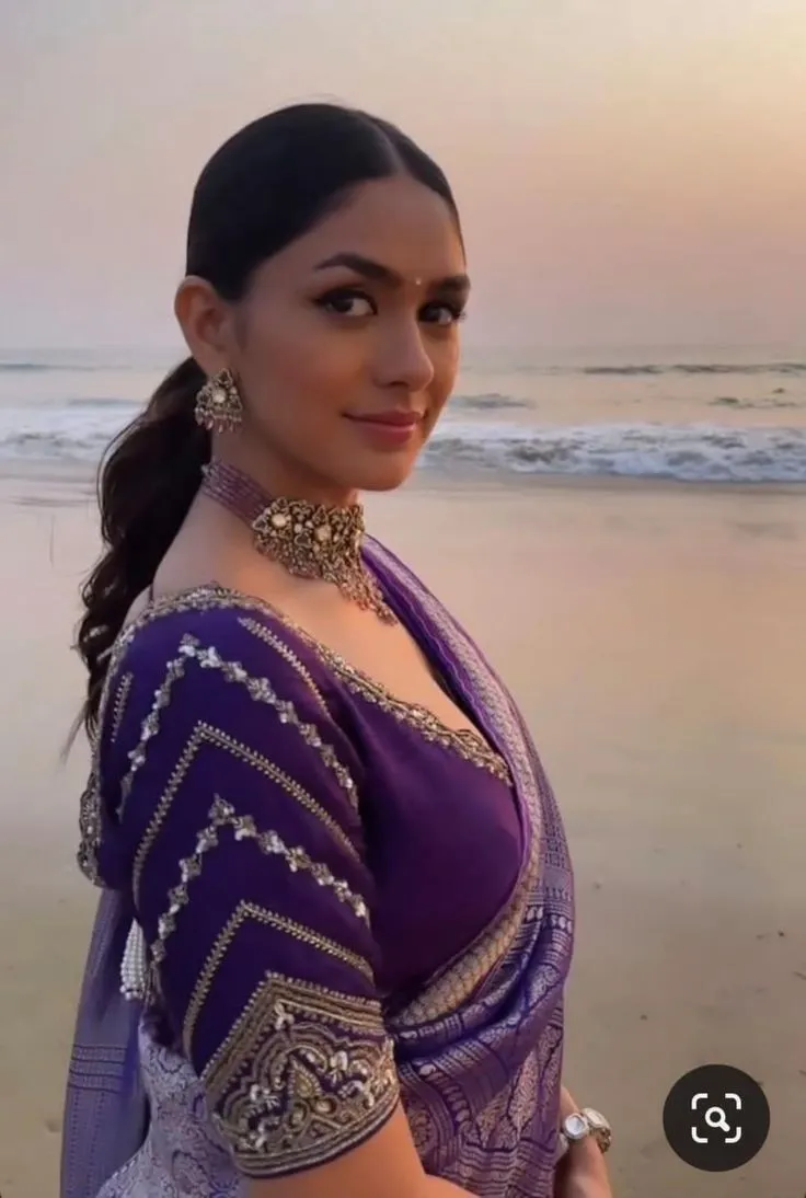 Full Sleeve Boat Neck Blouse Designs For Brides