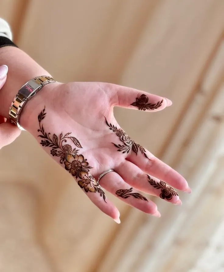 Pakistani Finger Mehndi Designs