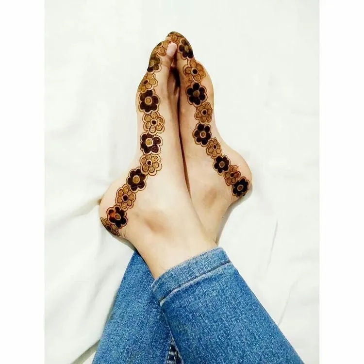Pakistani Foot Mehndi Design