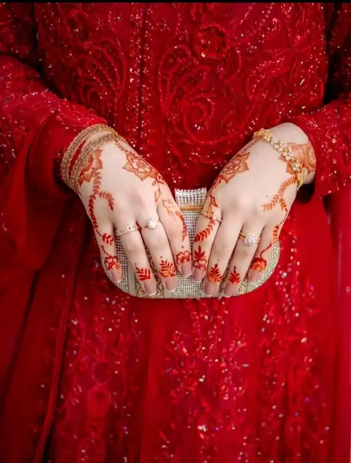 Easy And Simple Mehndi Design